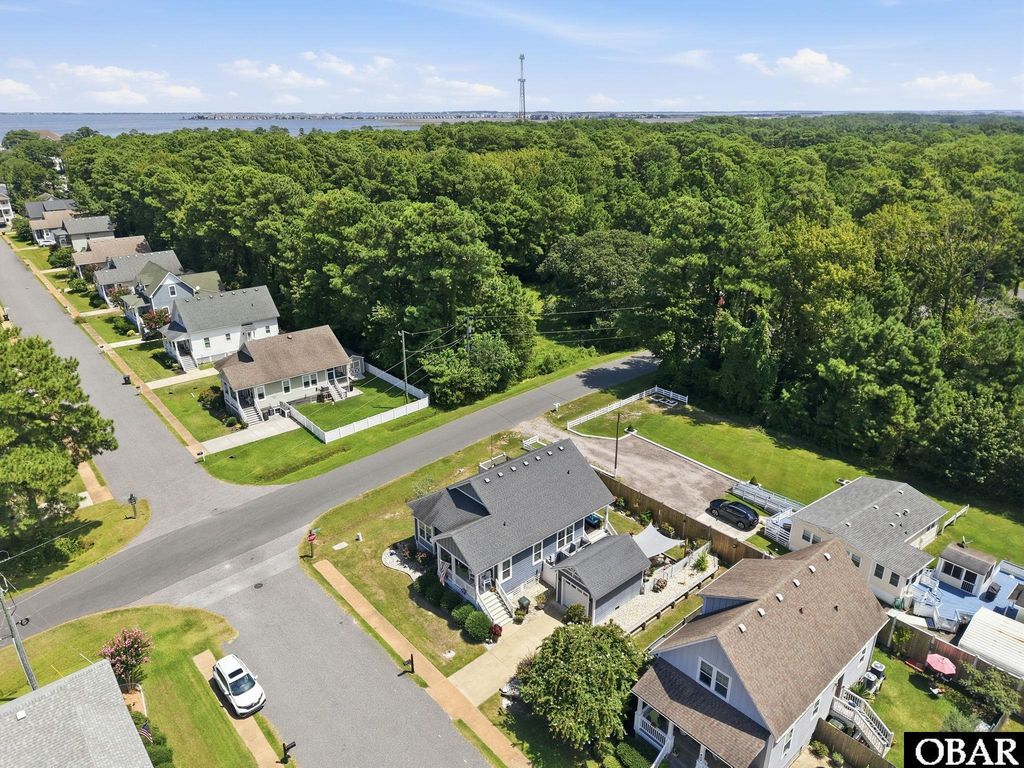 Image 49 of property listing at 800 Lindsey Lane, Manteo, NC 27954