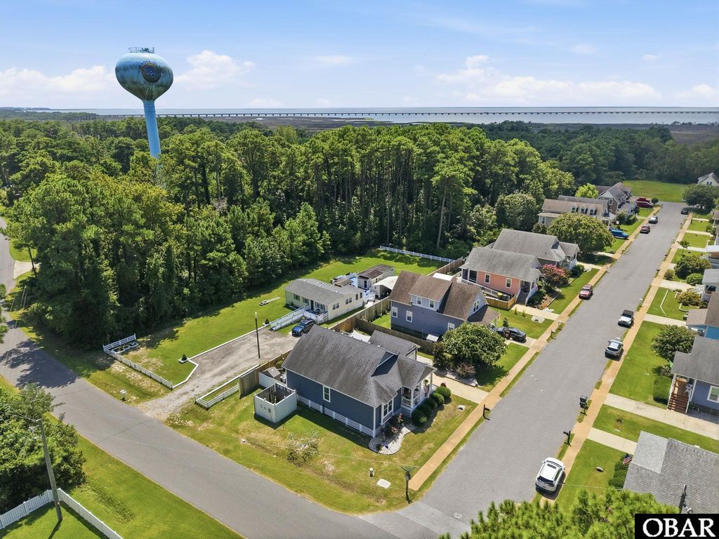Image 50 of property listing at 800 Lindsey Lane, Manteo, NC 27954