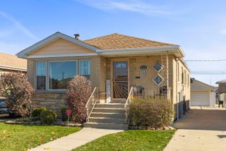 8625 S Kildare Avenue, Chicago, IL 60652