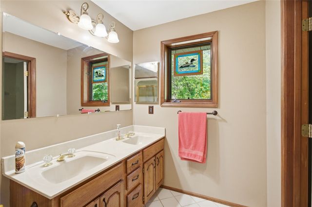 502 Leprechaun Lane, Westminster, SC 29693