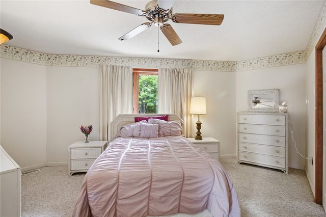 502 Leprechaun Lane, Westminster, SC 29693