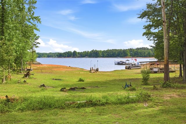 502 Leprechaun Lane, Westminster, SC 29693