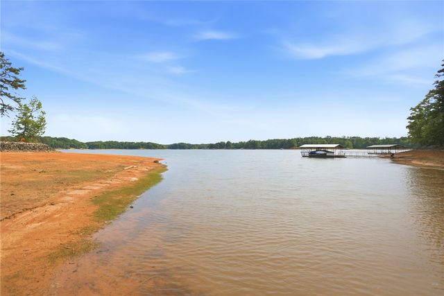 502 Leprechaun Lane, Westminster, SC 29693