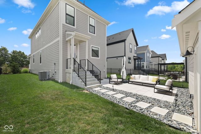 11521 Langton Walk, Zionsville, IN 46077
