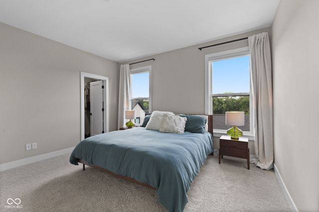 11521 Langton Walk, Zionsville, IN 46077