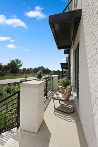 11521 Langton Walk, Zionsville, IN 46077