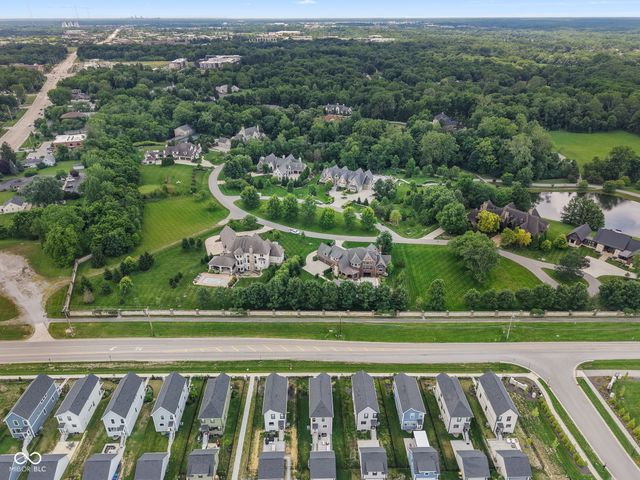 11521 Langton Walk, Zionsville, IN 46077
