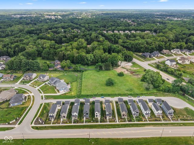 11521 Langton Walk, Zionsville, IN 46077