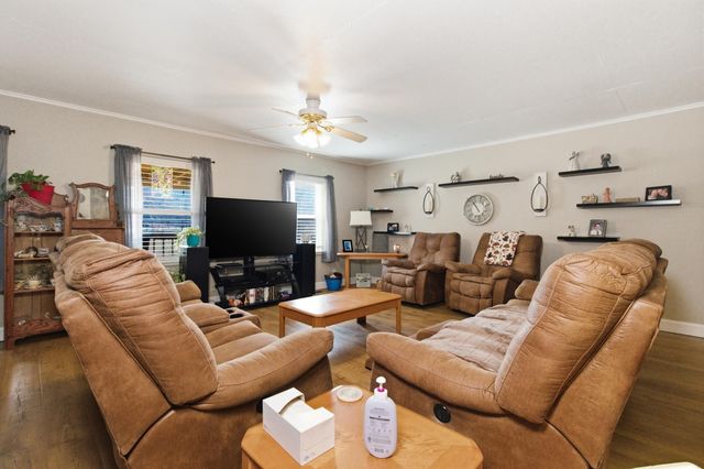 190 W Main Street, Gainesville, MO 65655