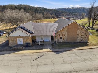 190 W Main Street, Gainesville, MO 65655