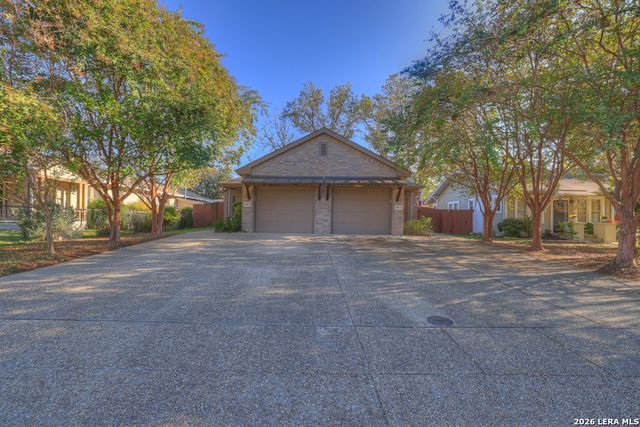 388 E Faust, New Braunfels, TX 78130
