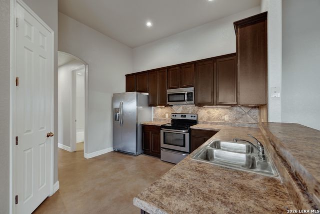 388 E Faust, New Braunfels, TX 78130