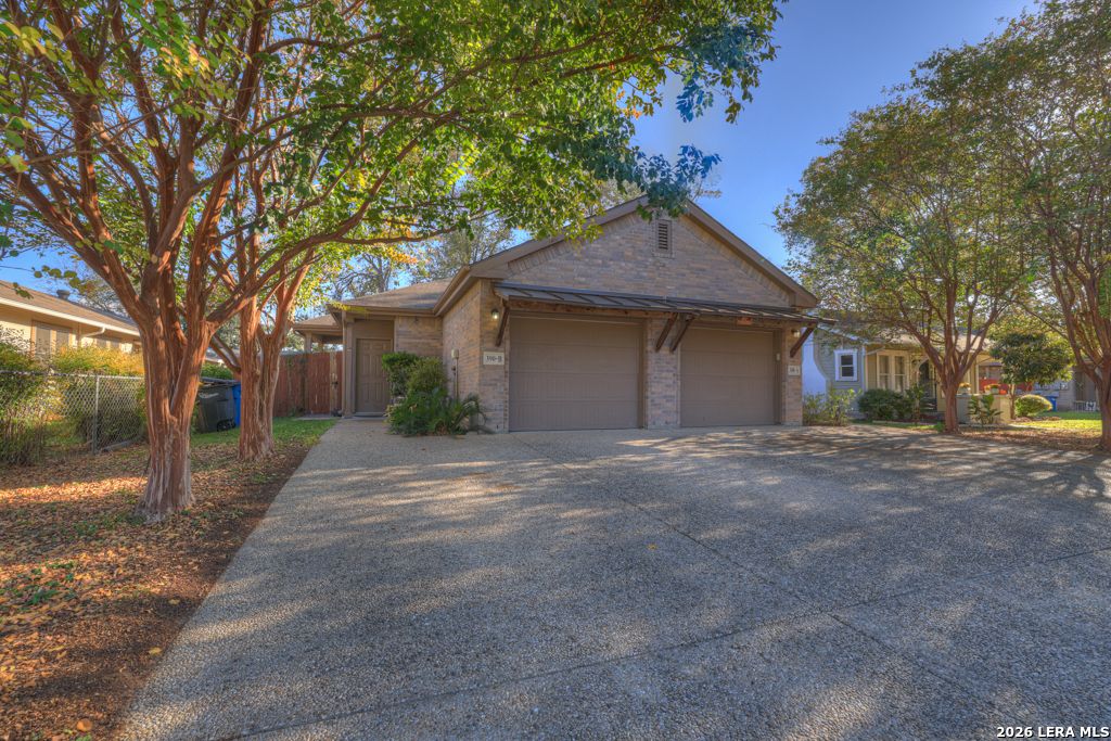 388 E Faust, New Braunfels, TX 78130