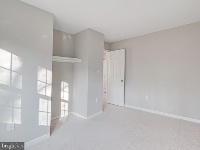 10332 MOCKINGBIRD POND CT, Burke, VA 22015