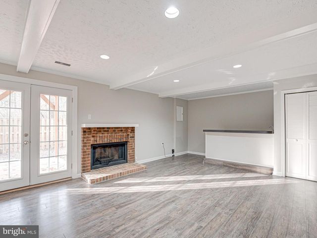 10332 MOCKINGBIRD POND CT, Burke, VA 22015