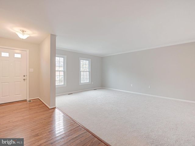 10332 MOCKINGBIRD POND CT, Burke, VA 22015