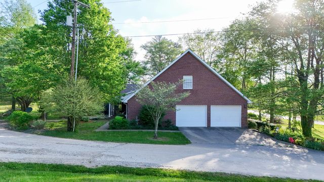 5686 Slate Lick Road, London, KY 40741