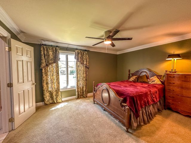 5686 Slate Lick Road, London, KY 40741