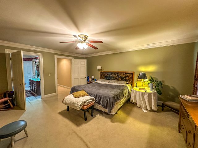5686 Slate Lick Road, London, KY 40741