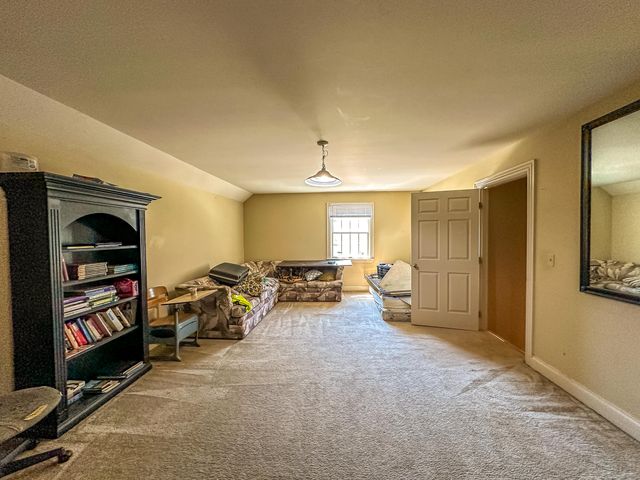 5686 Slate Lick Road, London, KY 40741