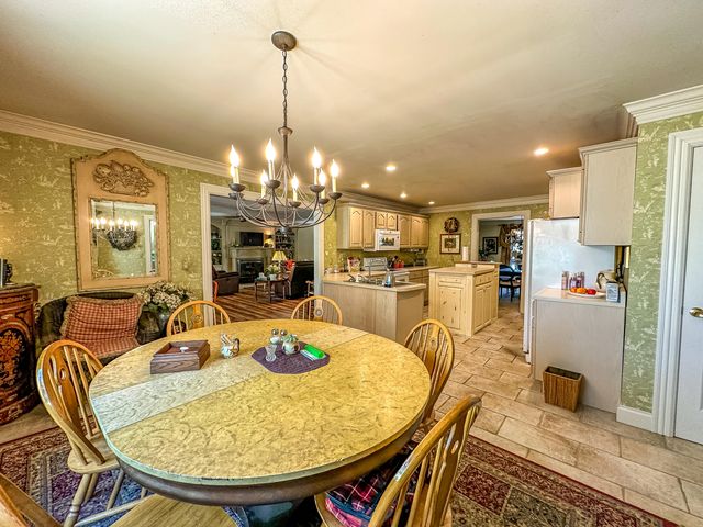 5686 Slate Lick Road, London, KY 40741
