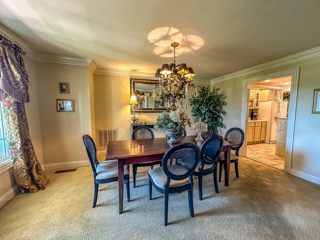 5686 Slate Lick Road, London, KY 40741