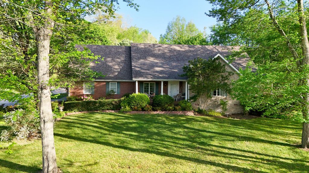 5686 Slate Lick Road, London, KY 40741