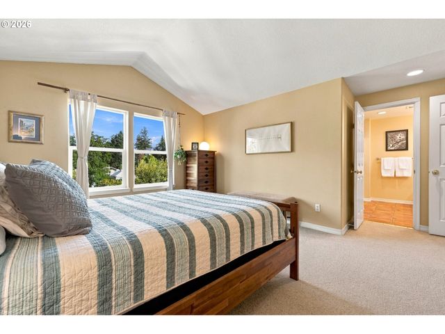 7430 Sw CAPITOL Hwy, Portland, OR 97219
