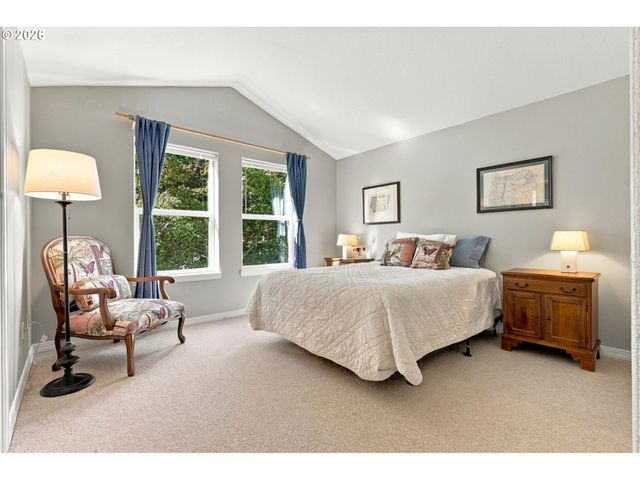7430 Sw CAPITOL Hwy, Portland, OR 97219