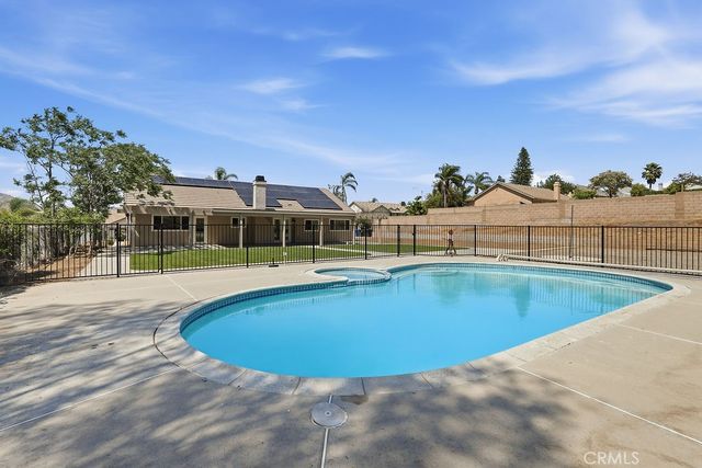 8097 Stonemist, Riverside, CA 92509