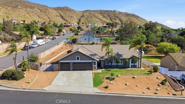 8097 Stonemist, Riverside, CA 92509