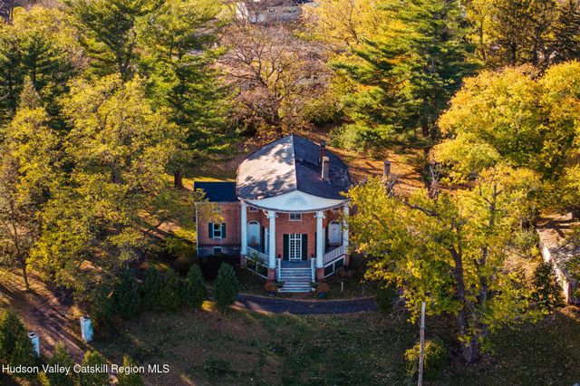 14 Fabiano Boulevard, Hudson, NY 12534