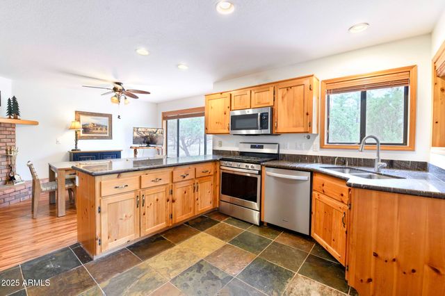 2485 APACHE Drive, Happy Jack, AZ 86024