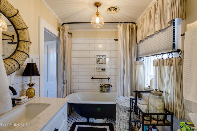 414 W Main Street, Washington, NC 27889