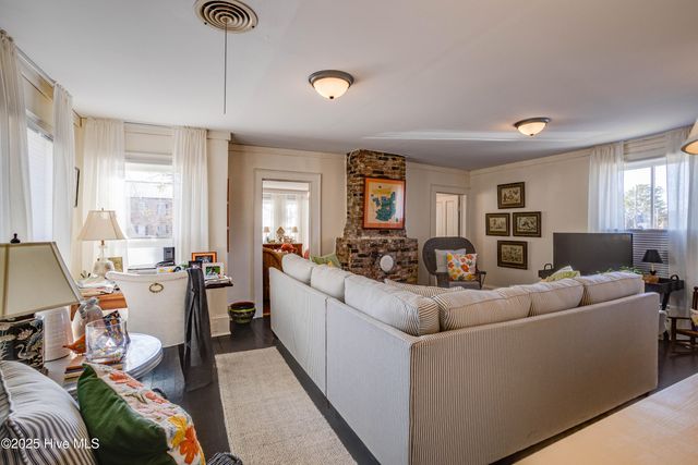 414 W Main Street, Washington, NC 27889