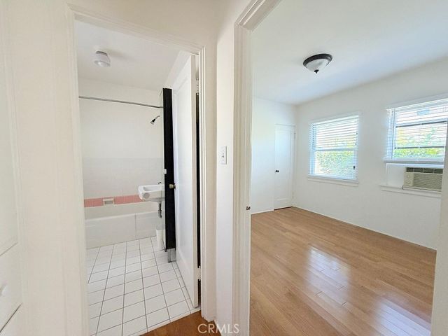 141 N Kenwood Street B, Burbank, CA 91505
