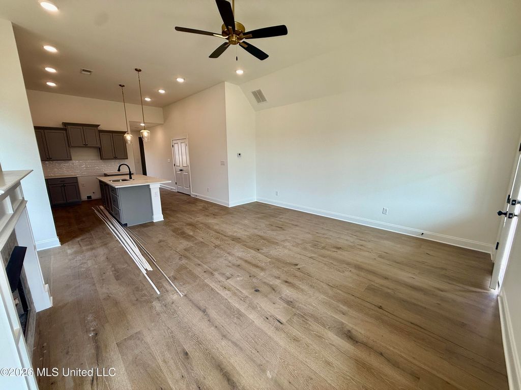 807 Quitman Court, Nesbit, MS 38651 — photo 4