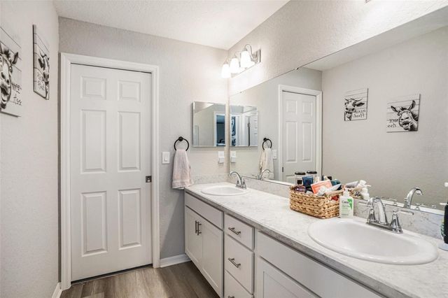 6518 PEBBLEBROOKE DRIVE, Zephyrhills, FL 33541