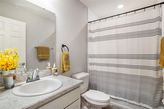 6518 PEBBLEBROOKE DRIVE, Zephyrhills, FL 33541