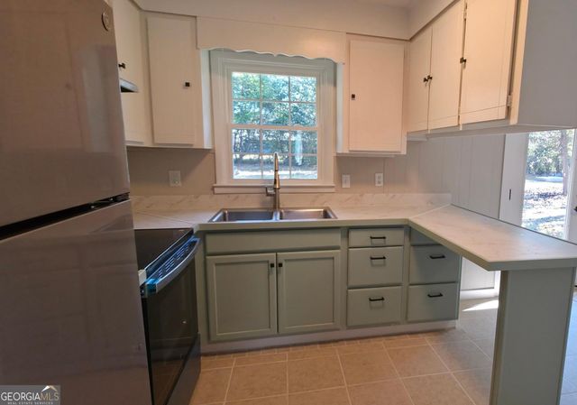 213 Stratford Drive, Warner Robins, GA 31088