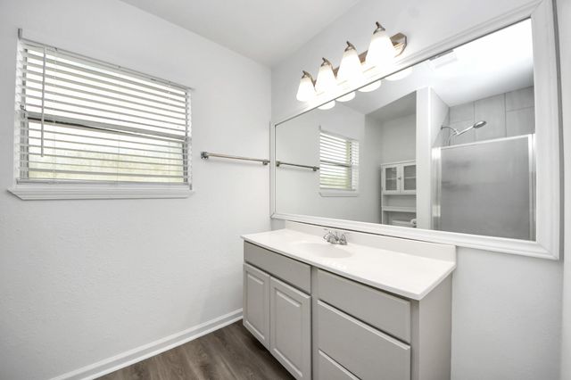 1833 El Mar Lane, Seabrook, TX 77586