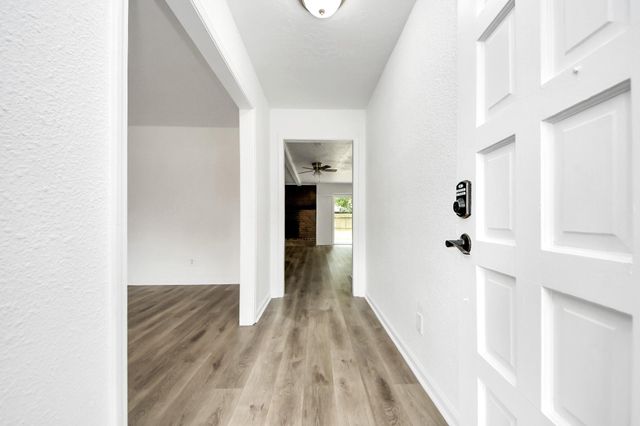 1833 El Mar Lane, Seabrook, TX 77586