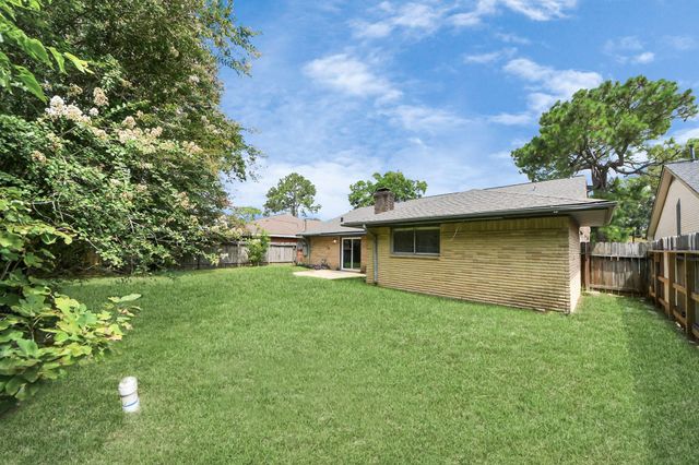 1833 El Mar Lane, Seabrook, TX 77586