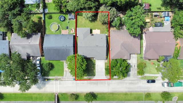 1833 El Mar Lane, Seabrook, TX 77586