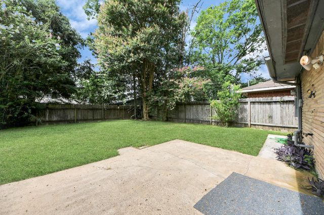 1833 El Mar Lane, Seabrook, TX 77586