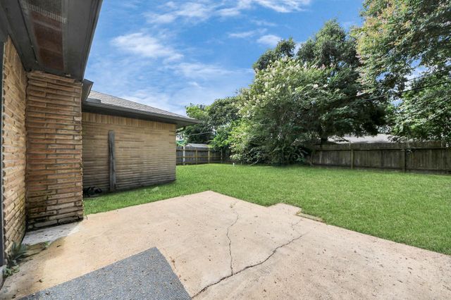 1833 El Mar Lane, Seabrook, TX 77586