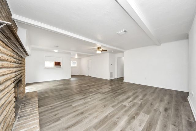1833 El Mar Lane, Seabrook, TX 77586