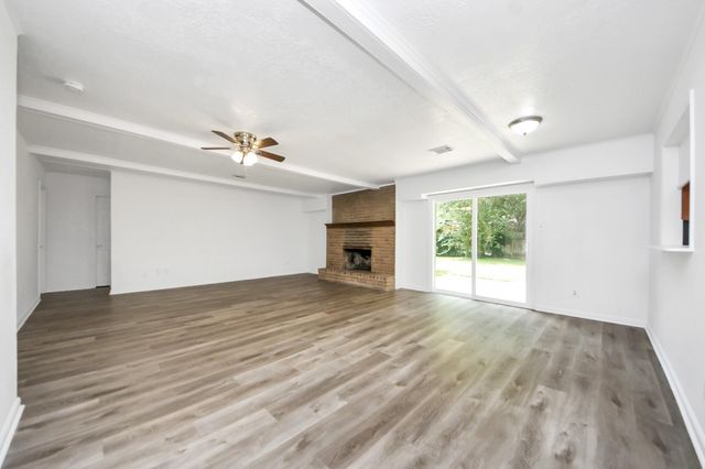 1833 El Mar Lane, Seabrook, TX 77586