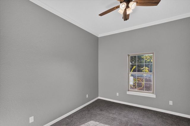 617 E Chambers Street, Cleburne, TX 76031