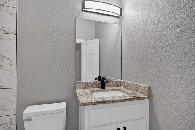 617 E Chambers Street, Cleburne, TX 76031
